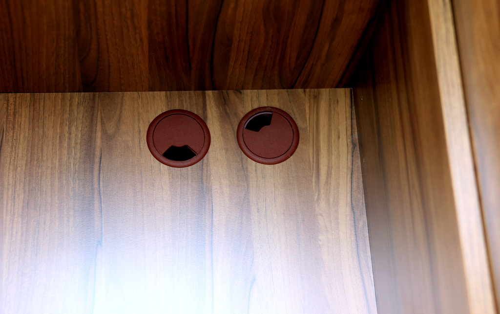 AQUARIUM 120 x 60 x 40 cm Fish tank, Cabinet and Lid - Image 7